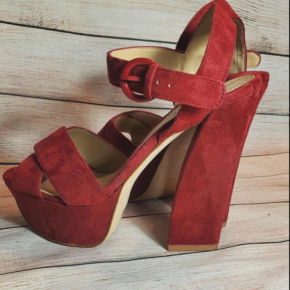 Material Girl chunky cranberry  heel